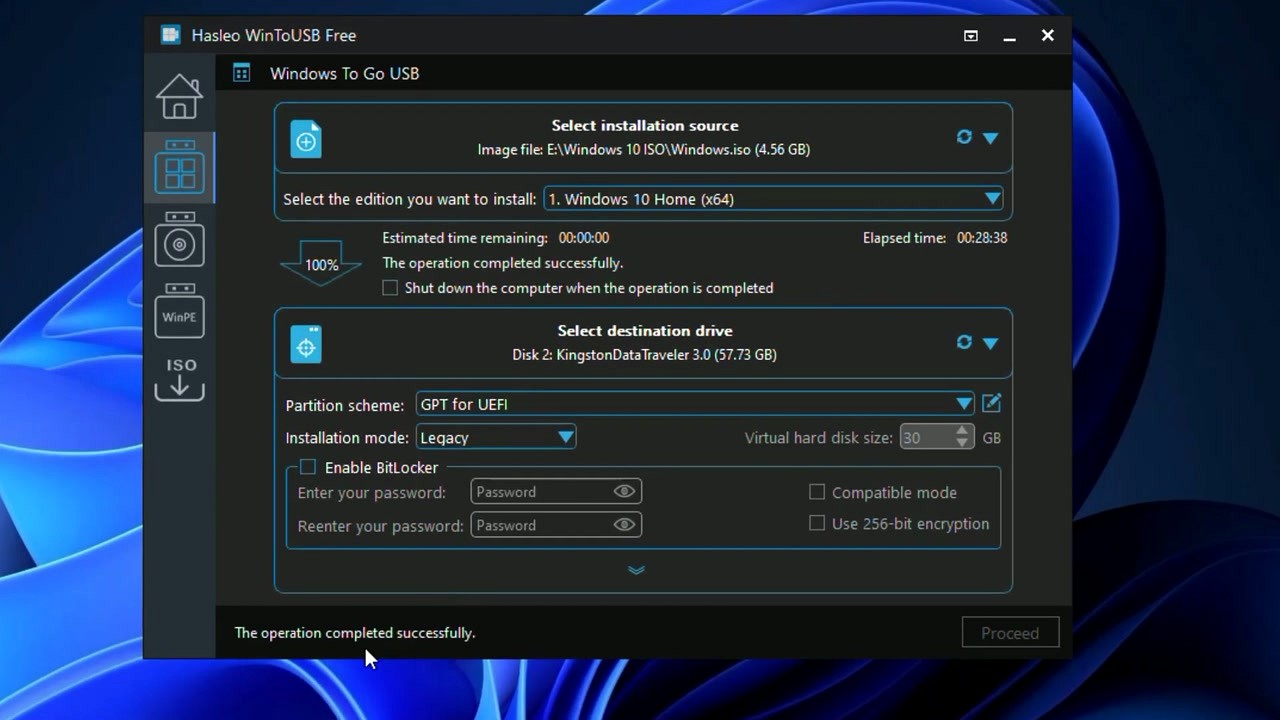 WinToUSB operation completed with progress at 100 percent
